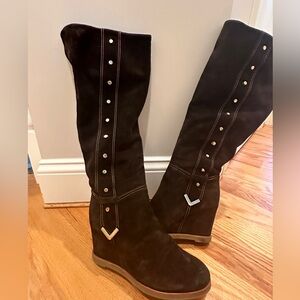 EUC - Napoleons Suede wedge boots. Made in Italy. Size 40/9